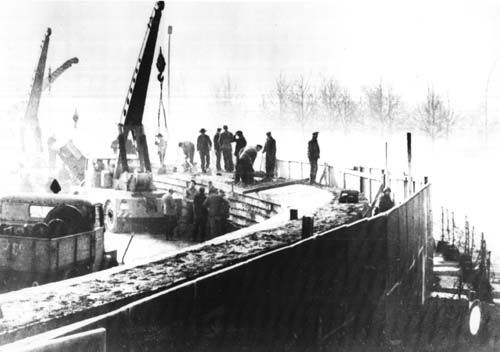 Construction of Berlin Wall